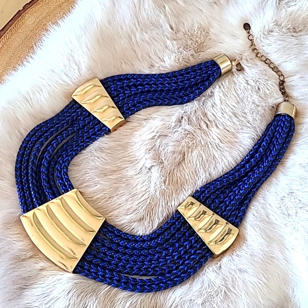 EUC Aldo statement necklace
